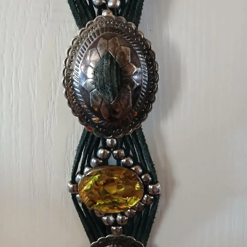 Vintage southwestern style concho belt w silver-tone conchos suede tassel straps - Picture 6 of 7